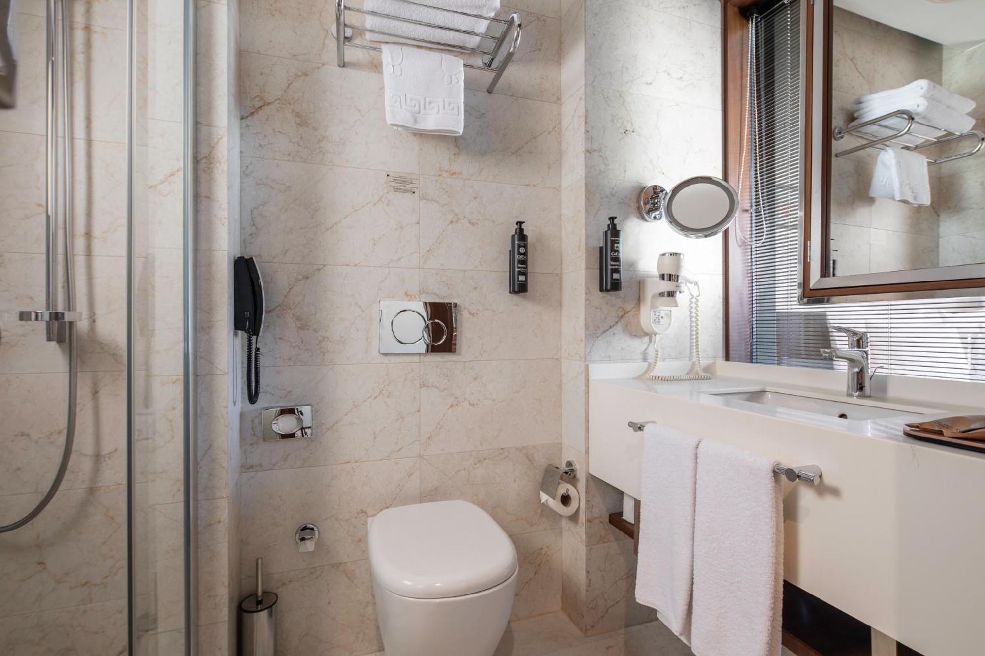 איסטמבול Grand Harilton Otel מראה חיצוני תמונה